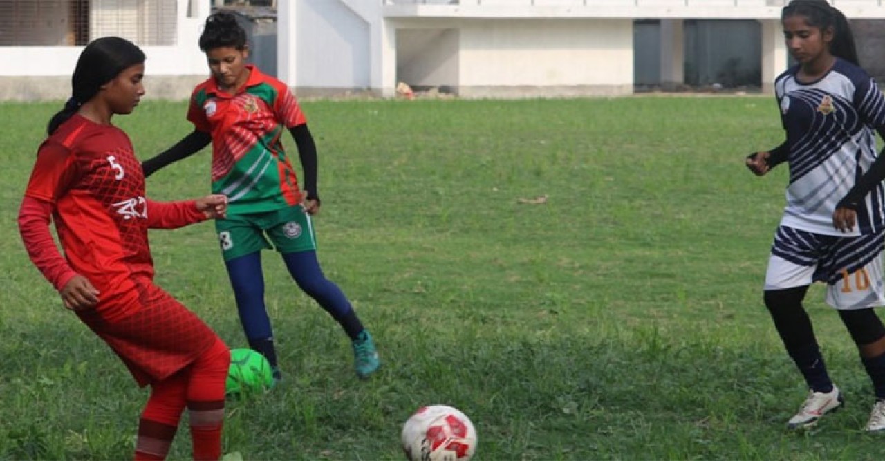 রংপুরের পালিচড়া থেকে রোনালদোর পর্তুগালে চার কিশোরী ফুটবলার